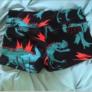 Fleo Dino shorts